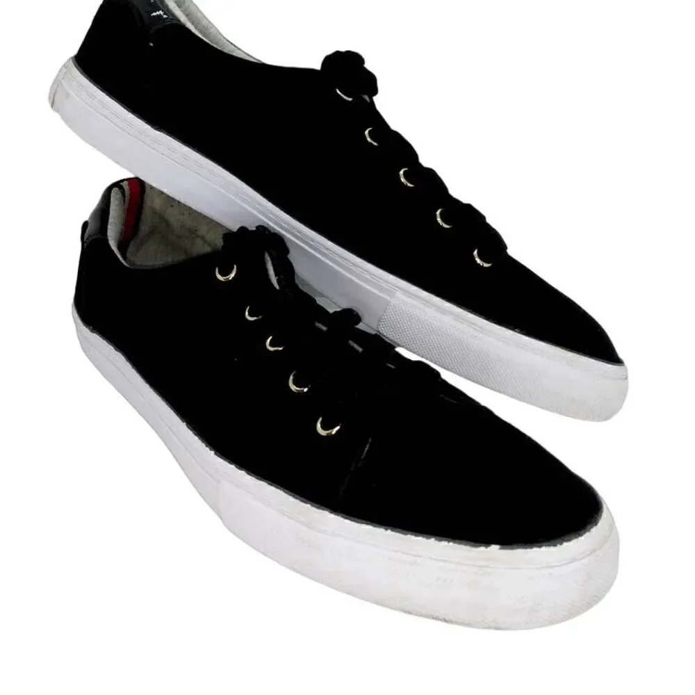Tommy Hilfinger Designer Womens Pre-owned Black Velvet Sneakers - sz. 9M